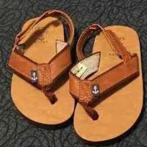 Carter's Brown flip-flop w/ adjustable back strap size 6 retail $10